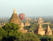 Südostasien, Myanmar - Burma - Birma: Blicke hinter den Bambusvorhang - Heißluftballon